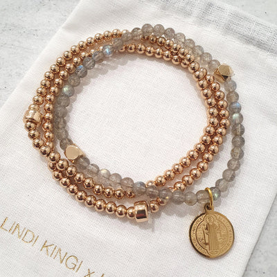 LINDI KINGI | LABRADORITE & GOLD BEADED BRACELET SET WITH CHARMS