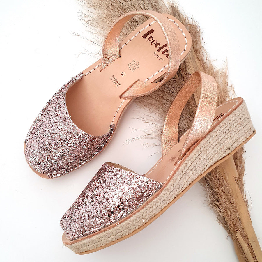 CHAMPAGNE GLITTER MINI ESPADRILLE WEDGE